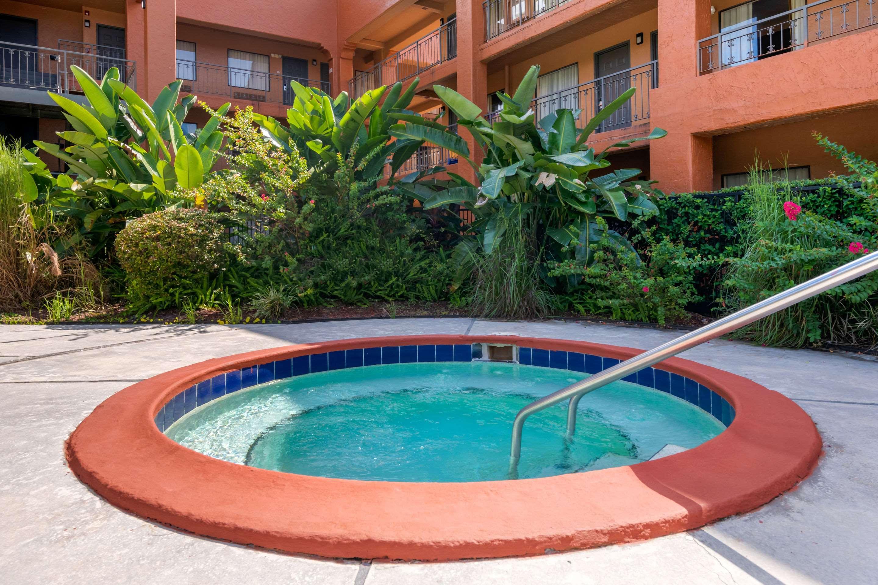 Quality Inn & Suites Jacksonville-Baymeadows Exterior photo