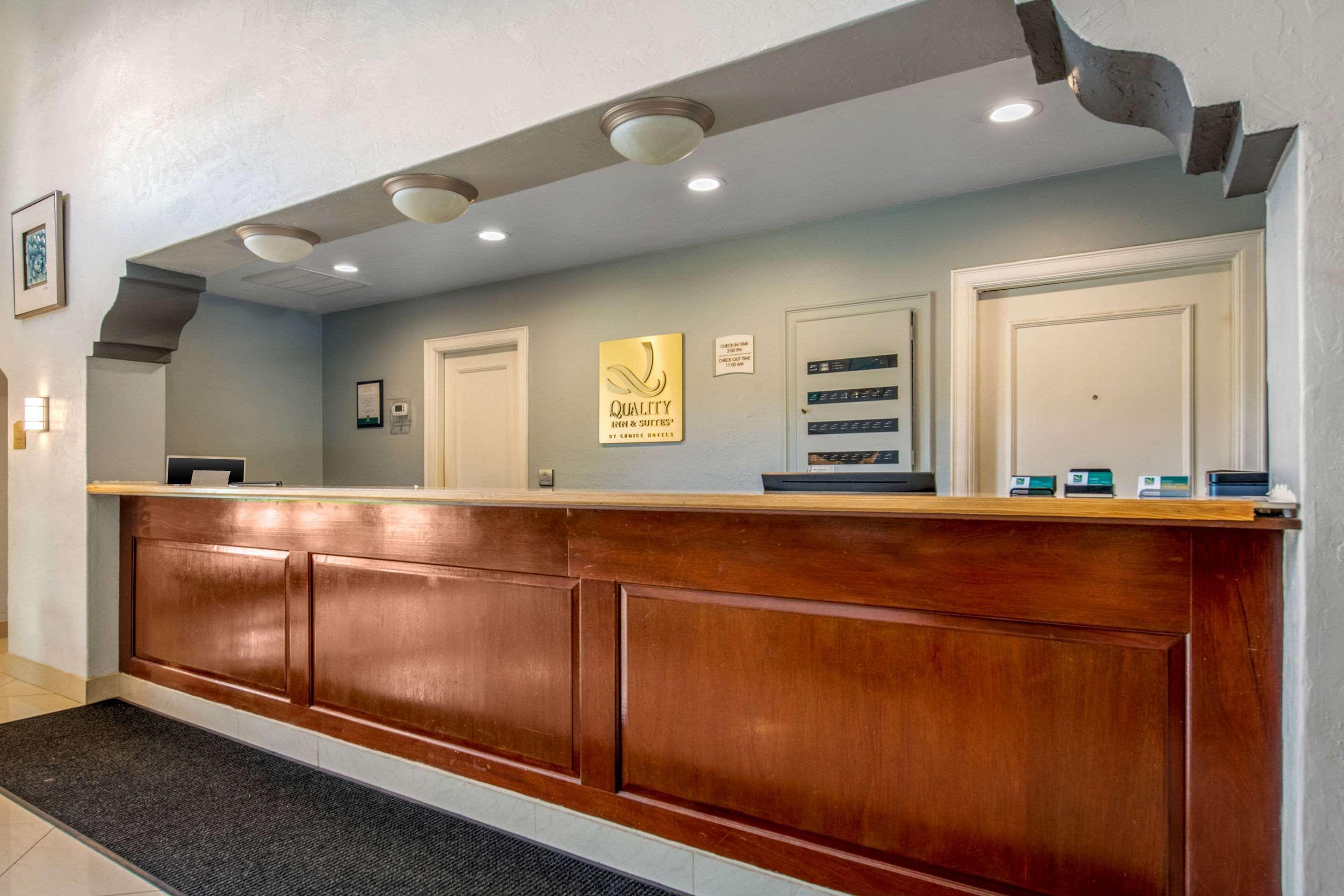 Quality Inn & Suites Jacksonville-Baymeadows Exterior photo